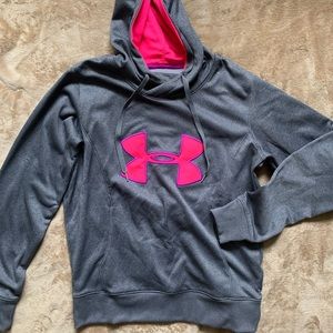 Semi fitted Under Armour hoodie